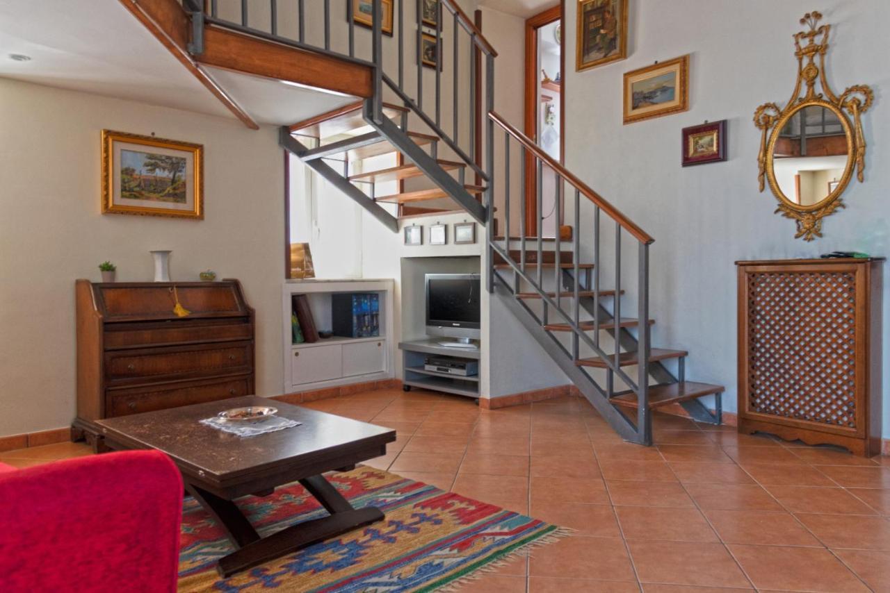 A Wonderful Penthouse In Naples Daire Dış mekan fotoğraf
