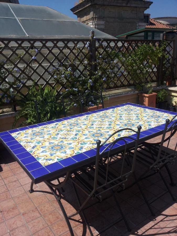 A Wonderful Penthouse In Naples Daire Dış mekan fotoğraf