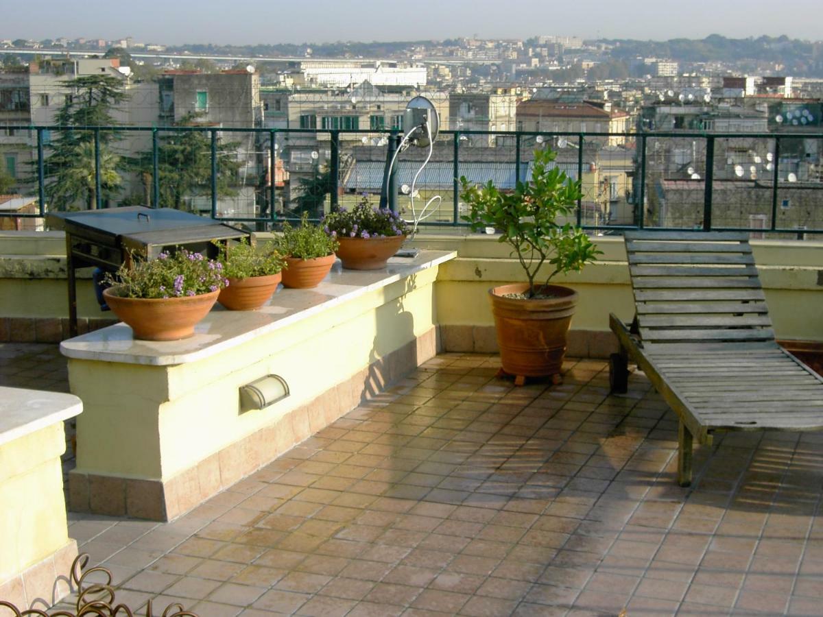 A Wonderful Penthouse In Naples Daire Dış mekan fotoğraf
