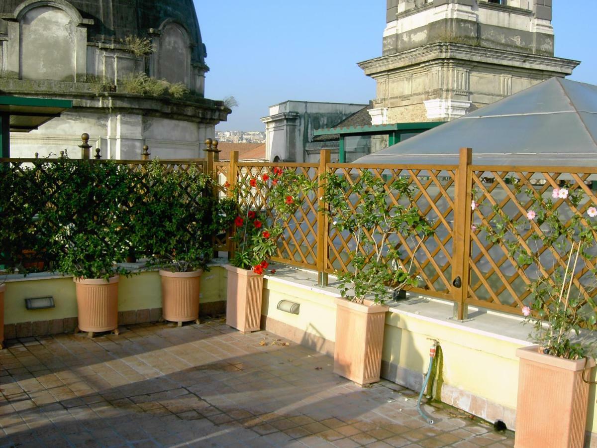 A Wonderful Penthouse In Naples Daire Dış mekan fotoğraf